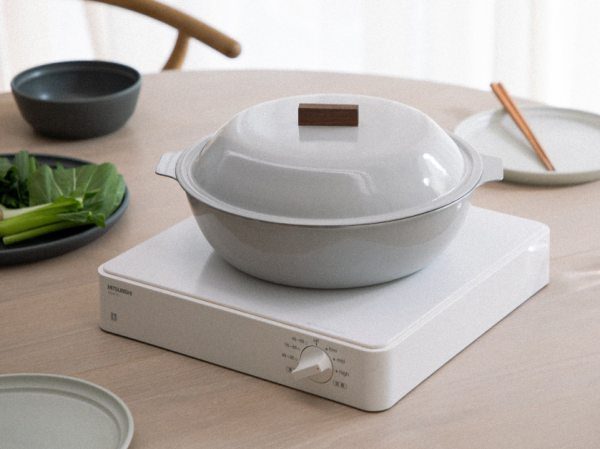 毎日の料理がもっと心地よくなる琺瑯鍋｜キントー｜KAKOMI IH琺瑯鍋サンドベージュ